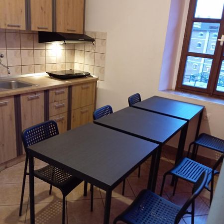 Hostel Kvarner- Private Rooms & Dorms Rijeka Exterior photo